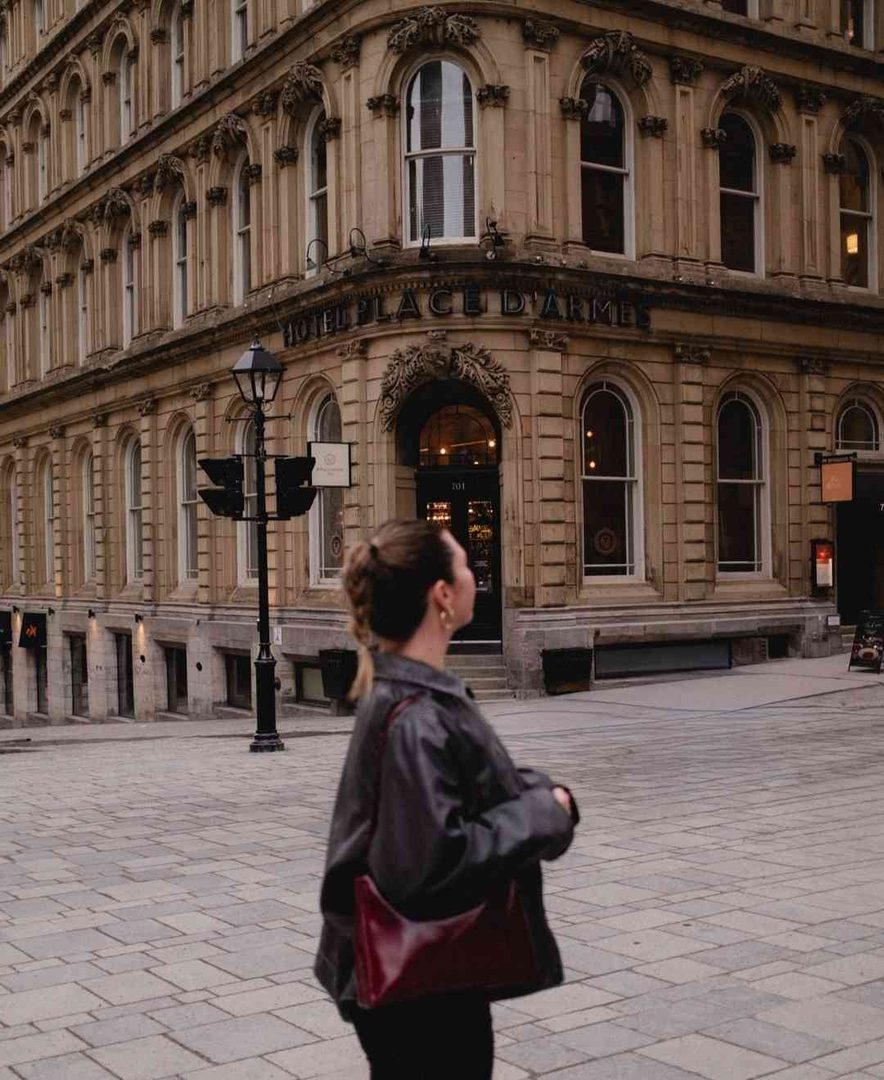 Explore Place d’Armes