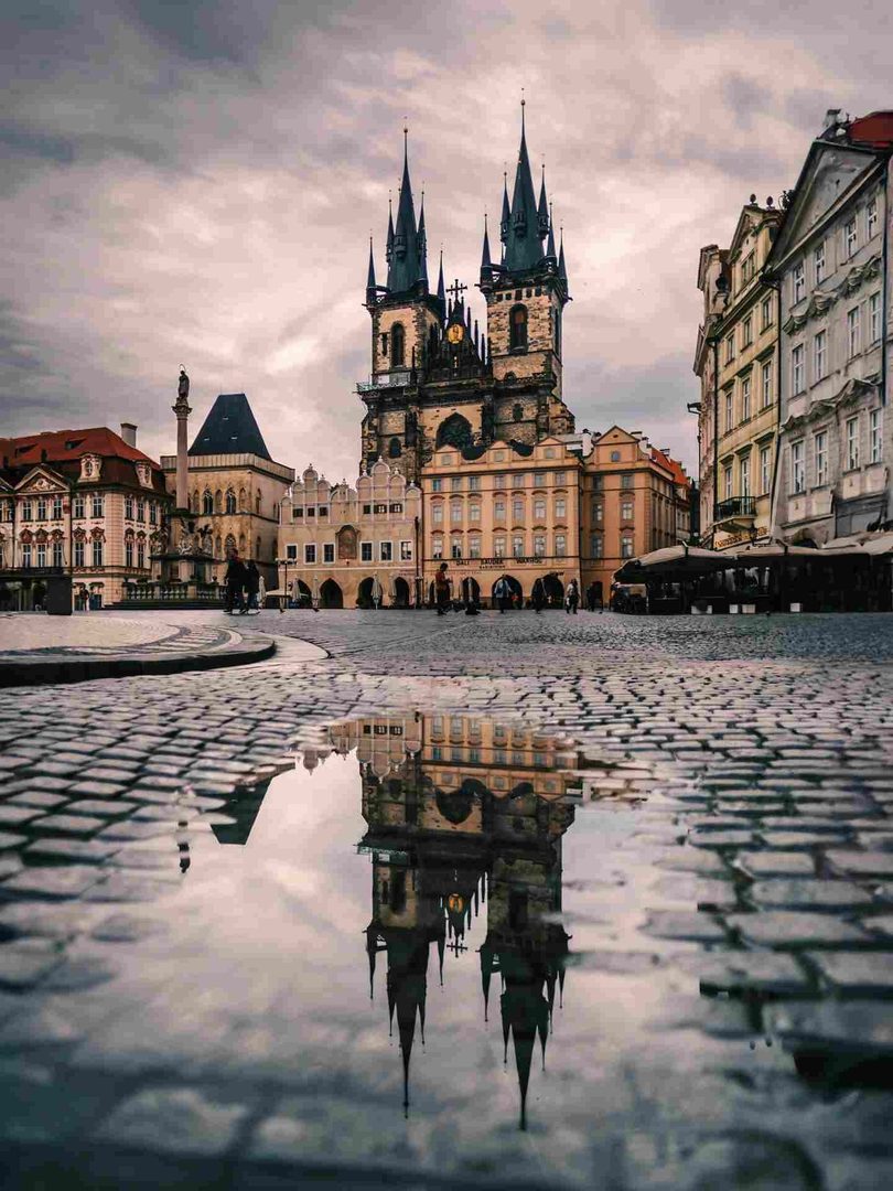 Wander Old Town Square