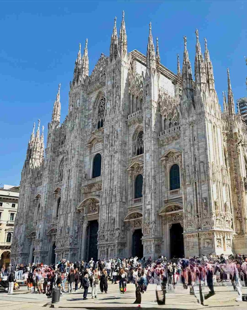Admire the Duomo