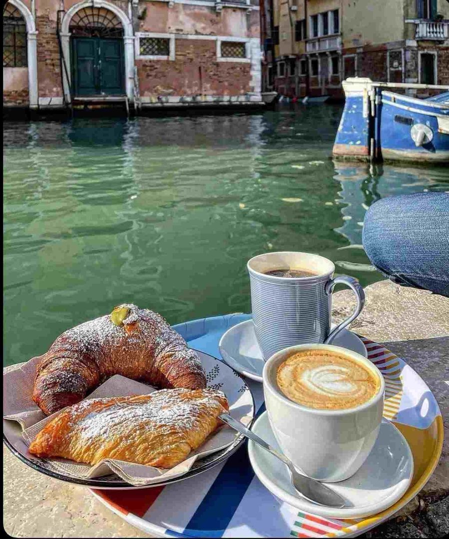 Café Tables By Canals