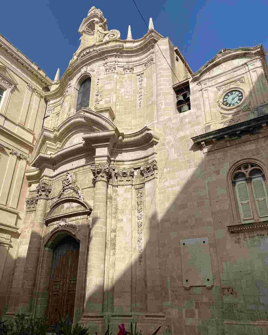 Ortigia Limestone Details