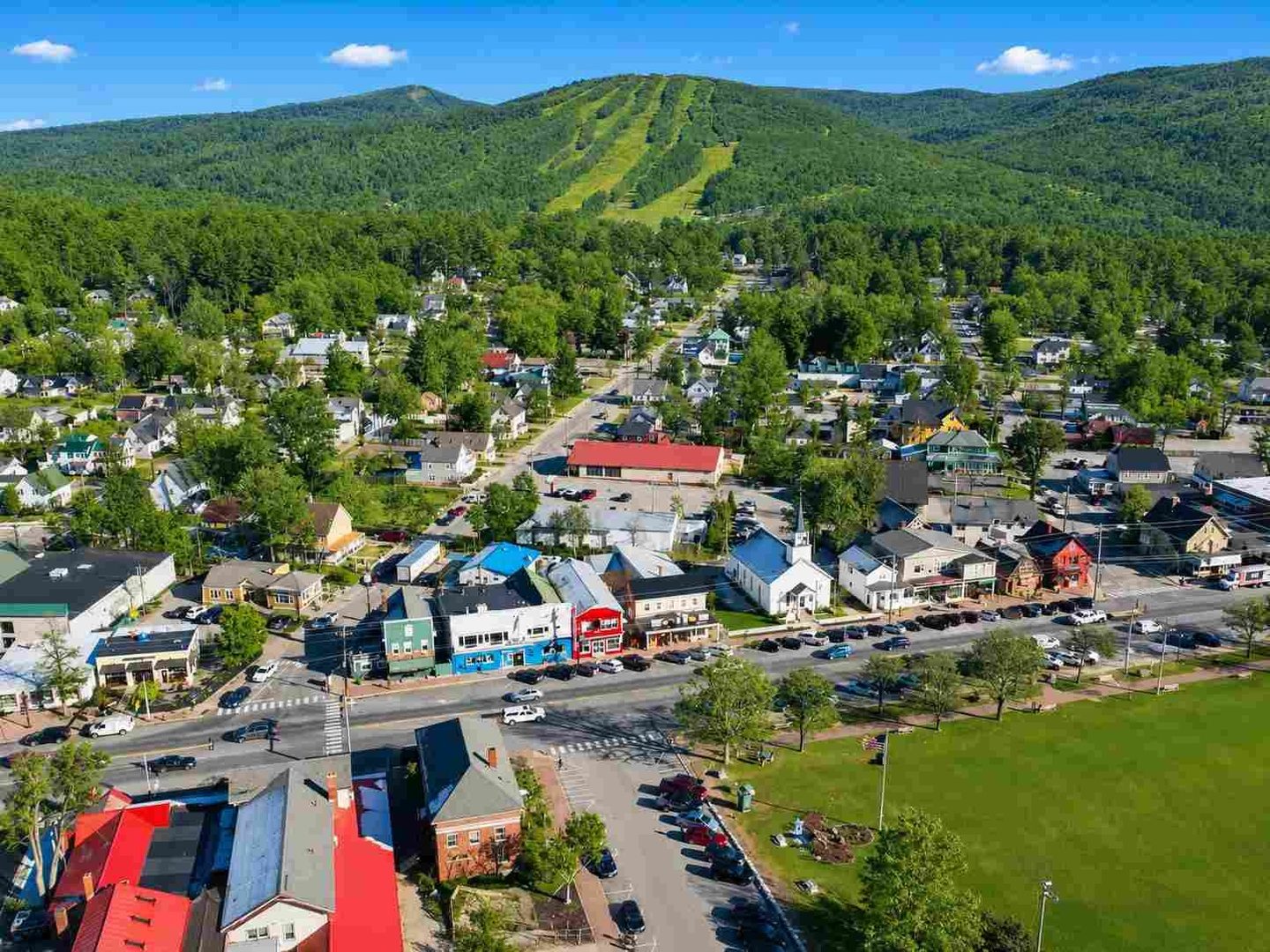 Visit the Charming Town of North Conway